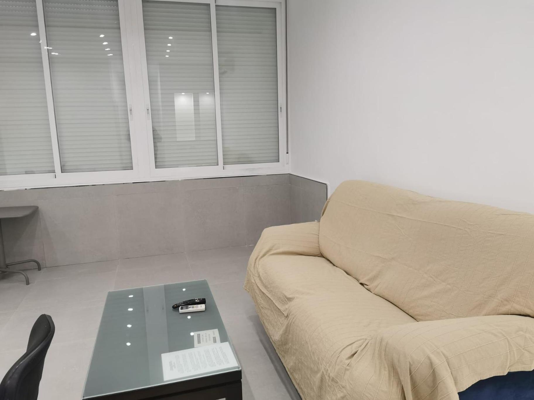 Urbanizacion La Roca, Estudio Torremolinos Oda fotoğraf